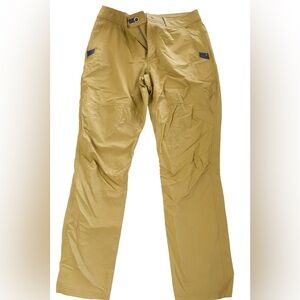 Classic Khaki Men's Chinos